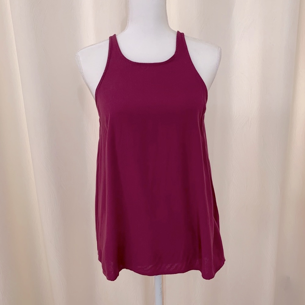 Old Navy Halter top. 100% Viscose material.